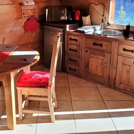 Bienvenue Dans Notre Chalet! Appartement Les Sitelles เลอกรองด์บอร์นอง ภายนอก รูปภาพ