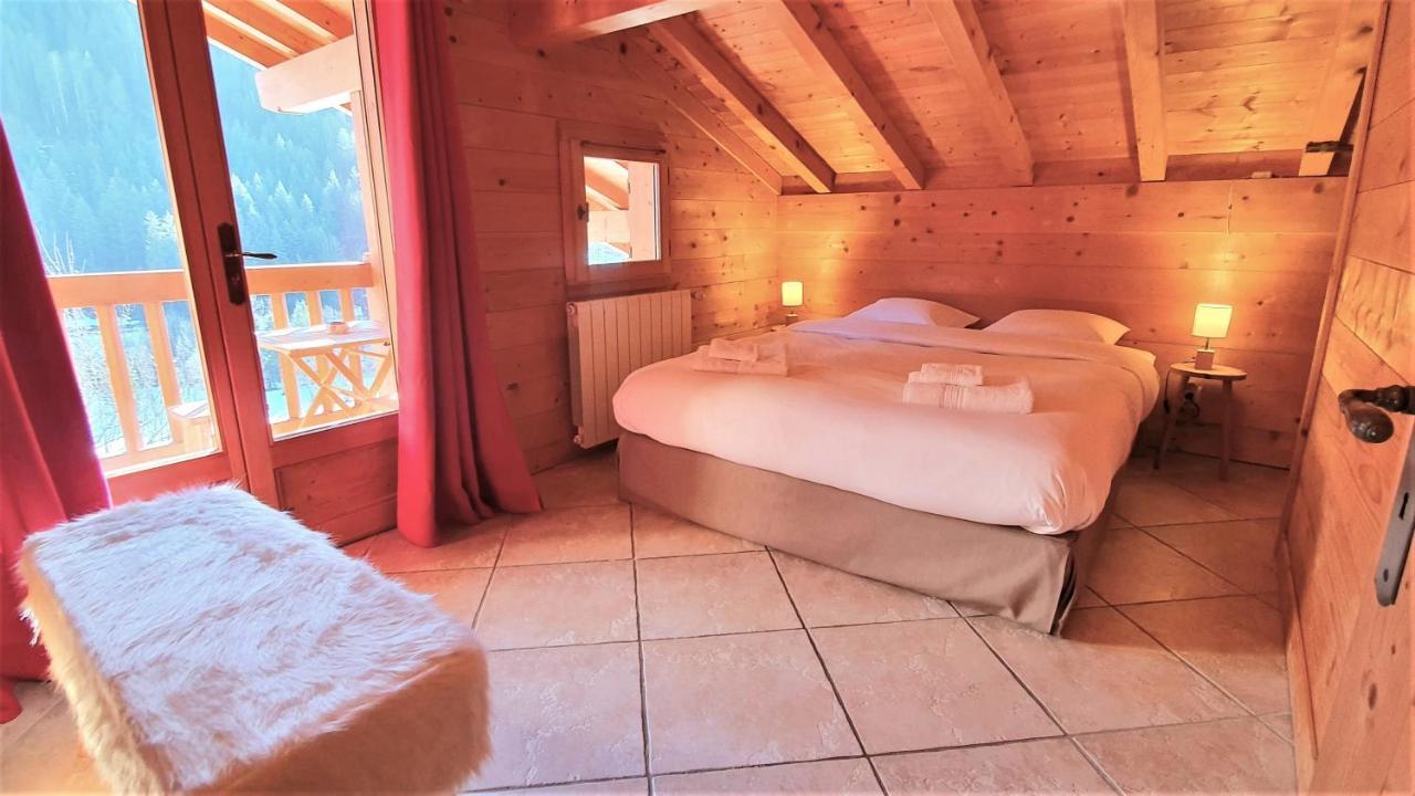 Bienvenue Dans Notre Chalet! Appartement Les Sitelles เลอกรองด์บอร์นอง ภายนอก รูปภาพ